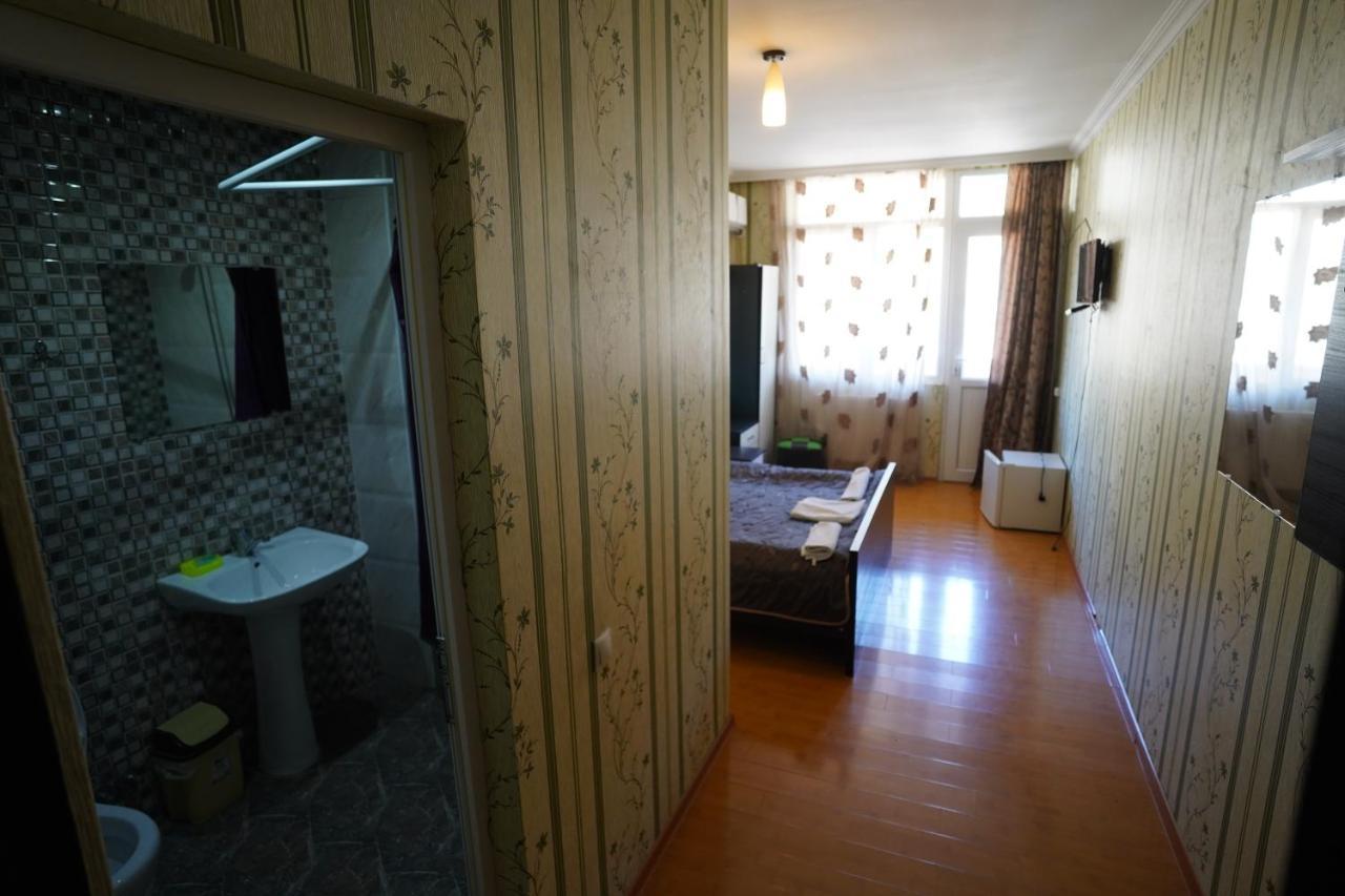 Imperator 1 Hotel Kutaisi Dış mekan fotoğraf