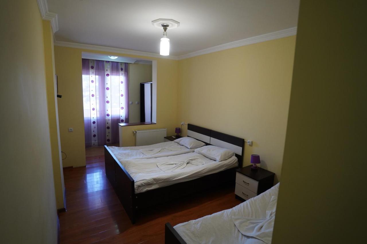 Imperator 1 Hotel Kutaisi Dış mekan fotoğraf