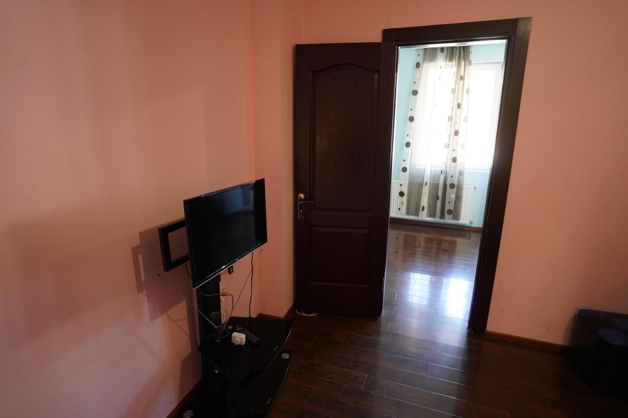 Imperator 1 Hotel Kutaisi Dış mekan fotoğraf