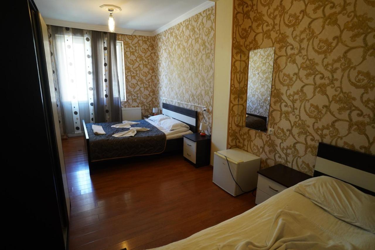 Imperator 1 Hotel Kutaisi Dış mekan fotoğraf