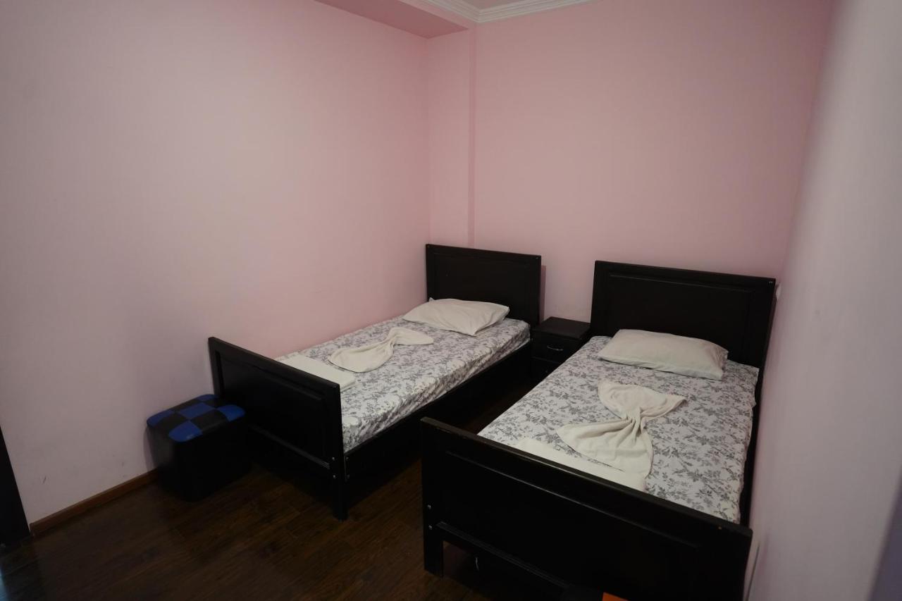 Imperator 1 Hotel Kutaisi Dış mekan fotoğraf