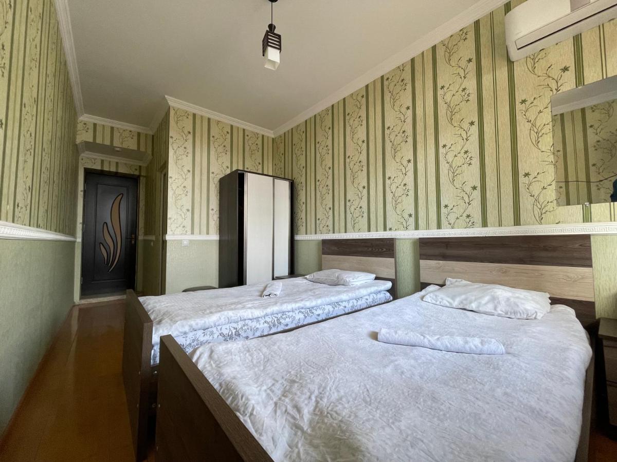 Imperator 1 Hotel Kutaisi Dış mekan fotoğraf
