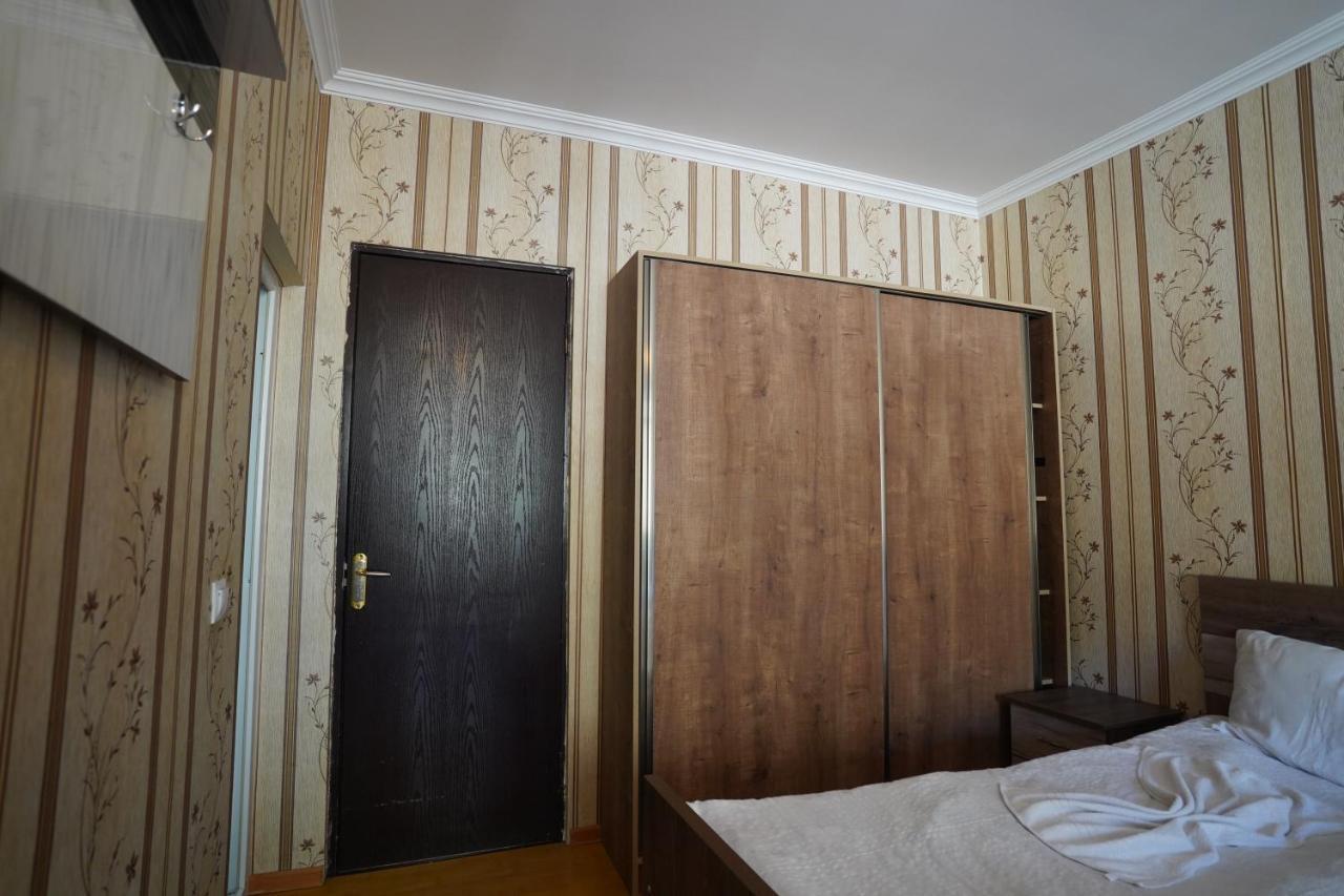 Imperator 1 Hotel Kutaisi Dış mekan fotoğraf