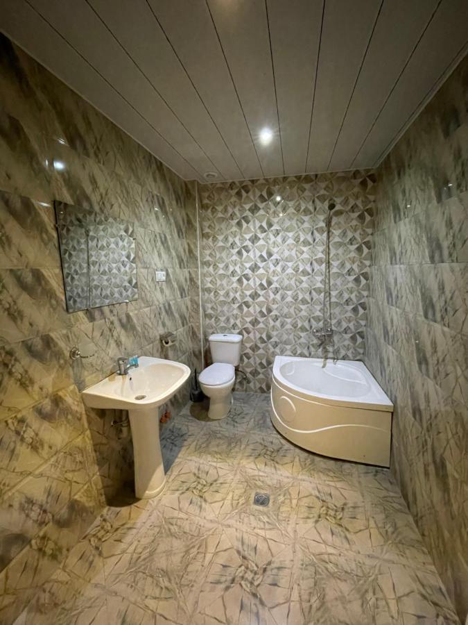 Imperator 1 Hotel Kutaisi Dış mekan fotoğraf