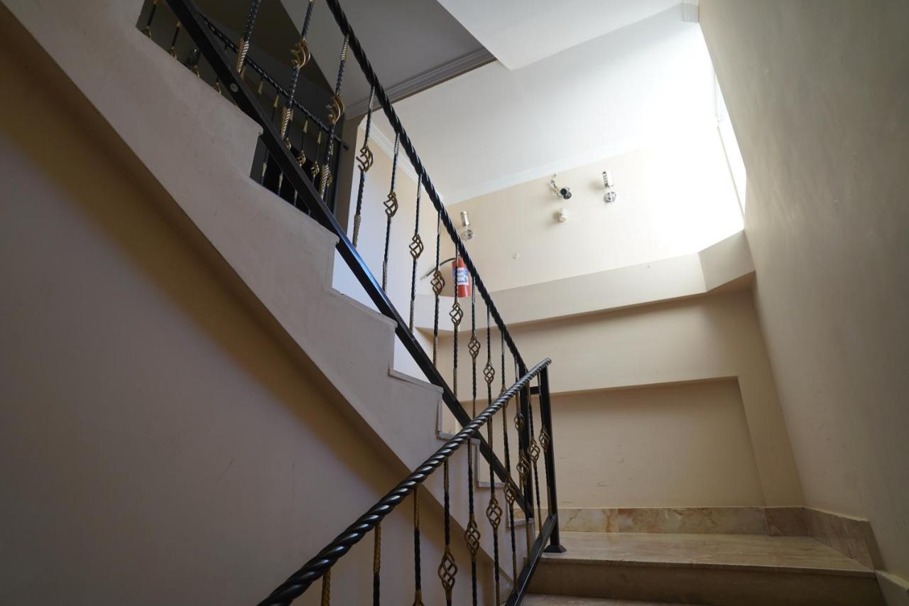 Imperator 1 Hotel Kutaisi Dış mekan fotoğraf