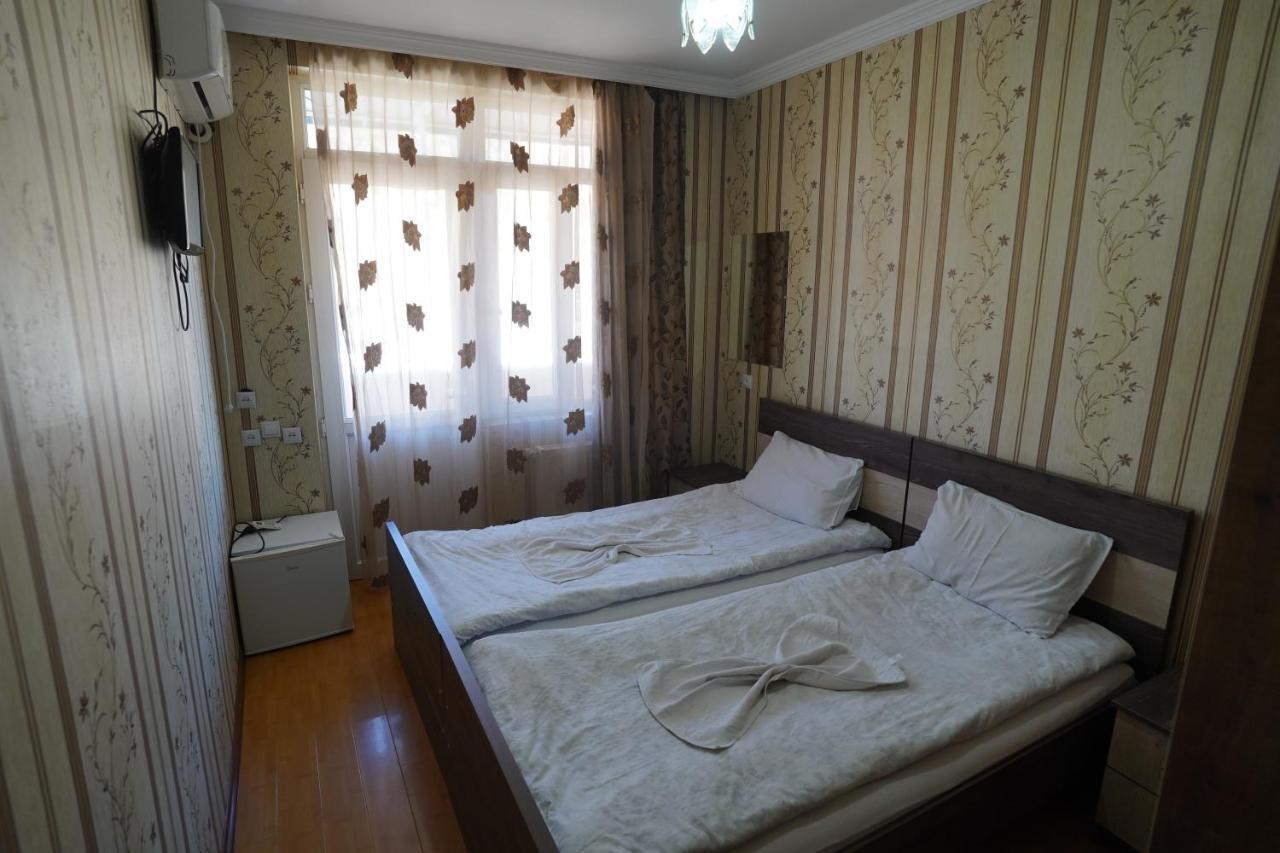 Imperator 1 Hotel Kutaisi Dış mekan fotoğraf